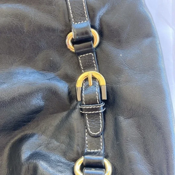 BADGLEY MISCHKA BLACK LEATHER BAG WITH SILVER AND GOLD TONED HARDWARE & BRANDING - Picture 8 of 16